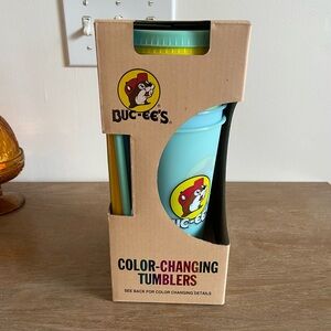 Bucee’s color changing tumblers NWT